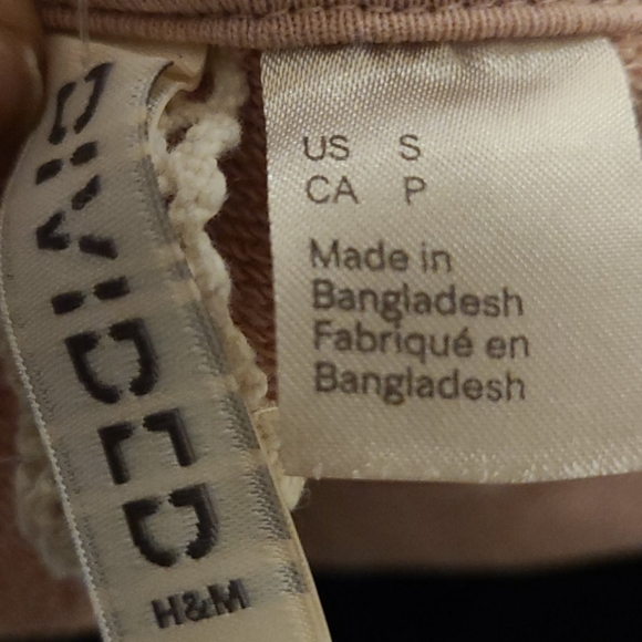 H&M sweater size small in Blush with puffy sleeves - Picture 9 of 10